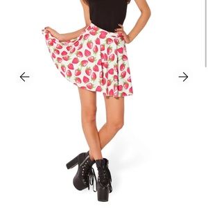 Strawberries and crème skater skirt black milk extra small